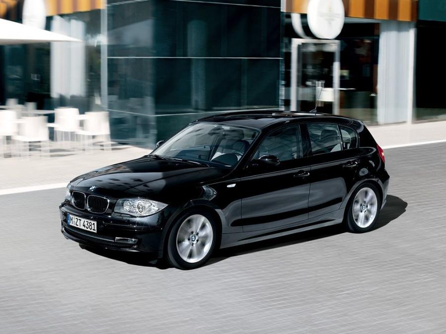  BMW 120i 5-Door 2007 года  (фото 1 из 16)